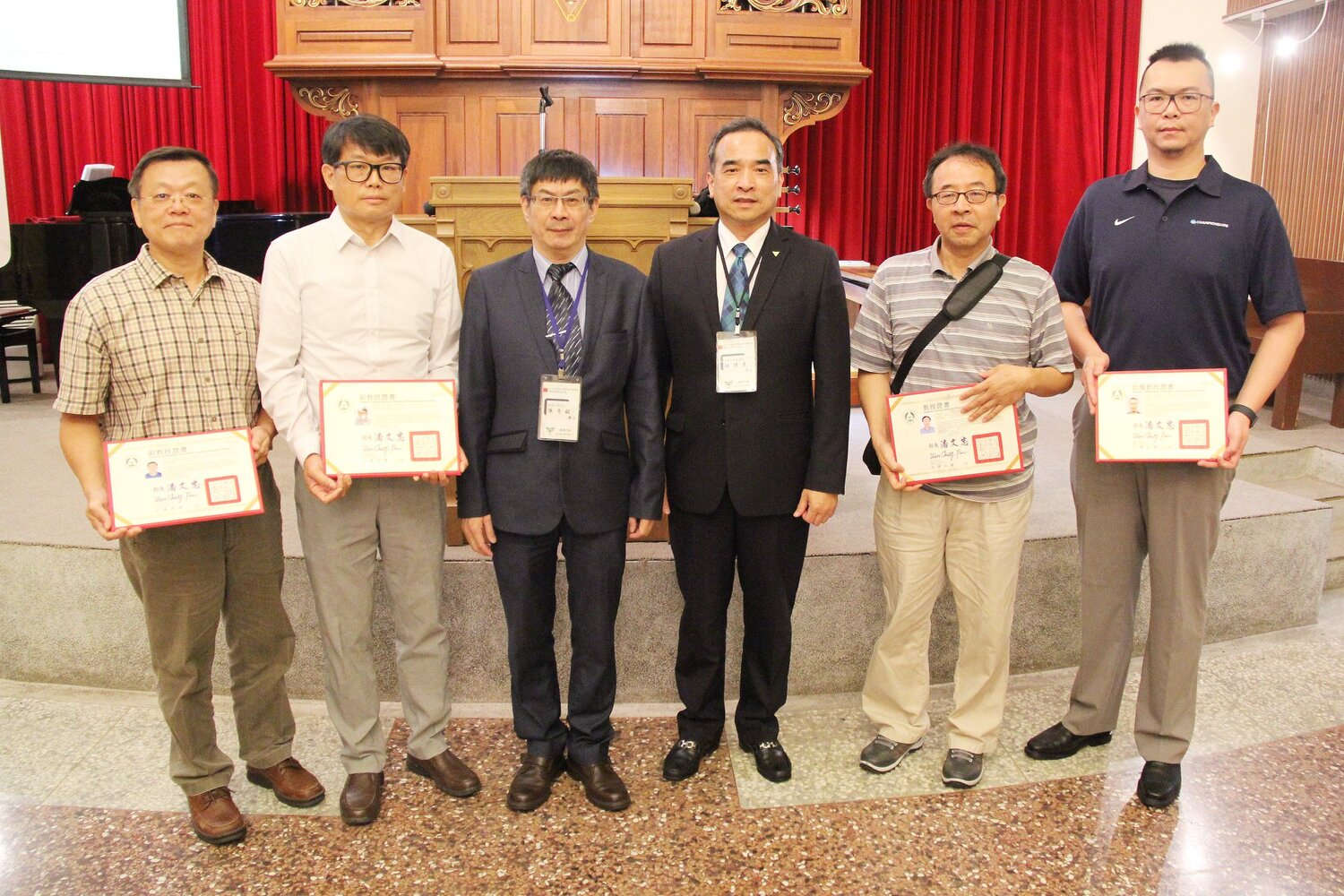 2019.6.3 真理大學師生禮拜暨表揚升等教師及退休教職員工頒獎圖片